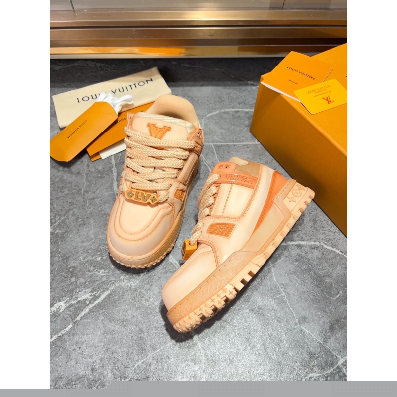 l**is V*t*n sneakers